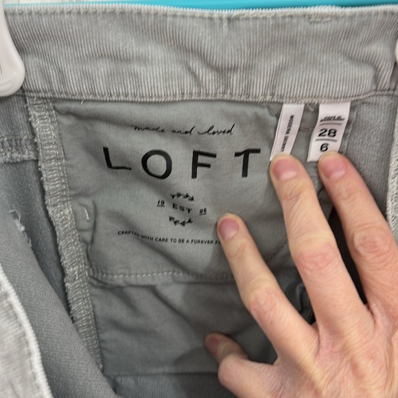 Closet BOGO: LOFT Made and Loved Gray Corduroy Skinny Pants 6/28 - Picture 4 of 5